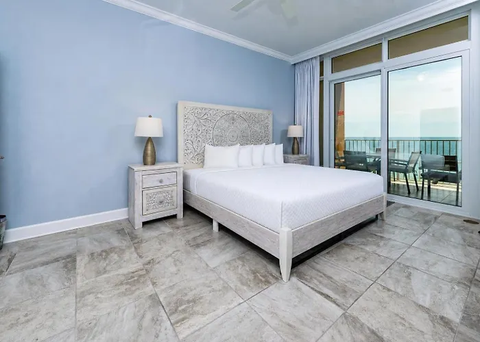 Phoenix Gulf Towers 805 Apartment