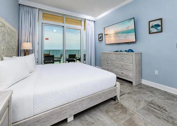 Phoenix Gulf Towers 805 Apartment *
